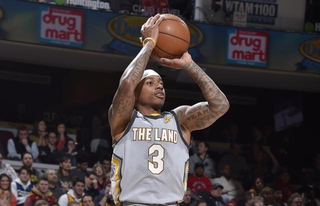 攻中接球出 攻中接球出